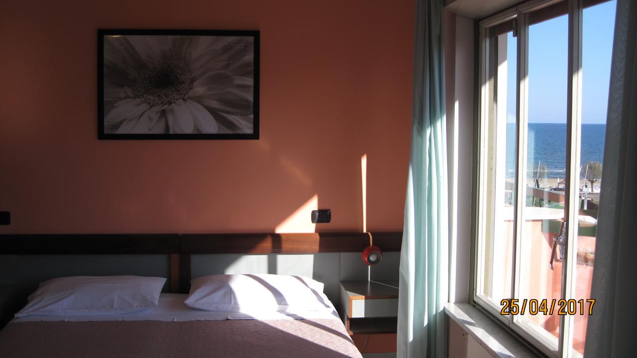 Hotel Le Pleiadi San Felice Circeo Εξωτερικό φωτογραφία